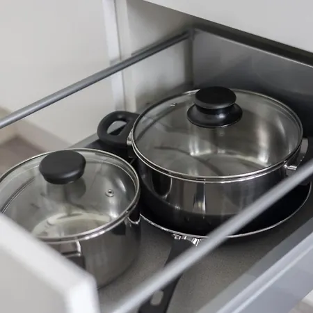 Urban Oasis With Queen Bed And View Be-24