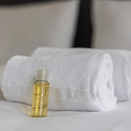 Urban Oasis With Queen Bed And View Be-24 *